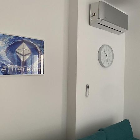 Bitcoin And Ethereum Deluxe Apartments バール エクステリア 写真
